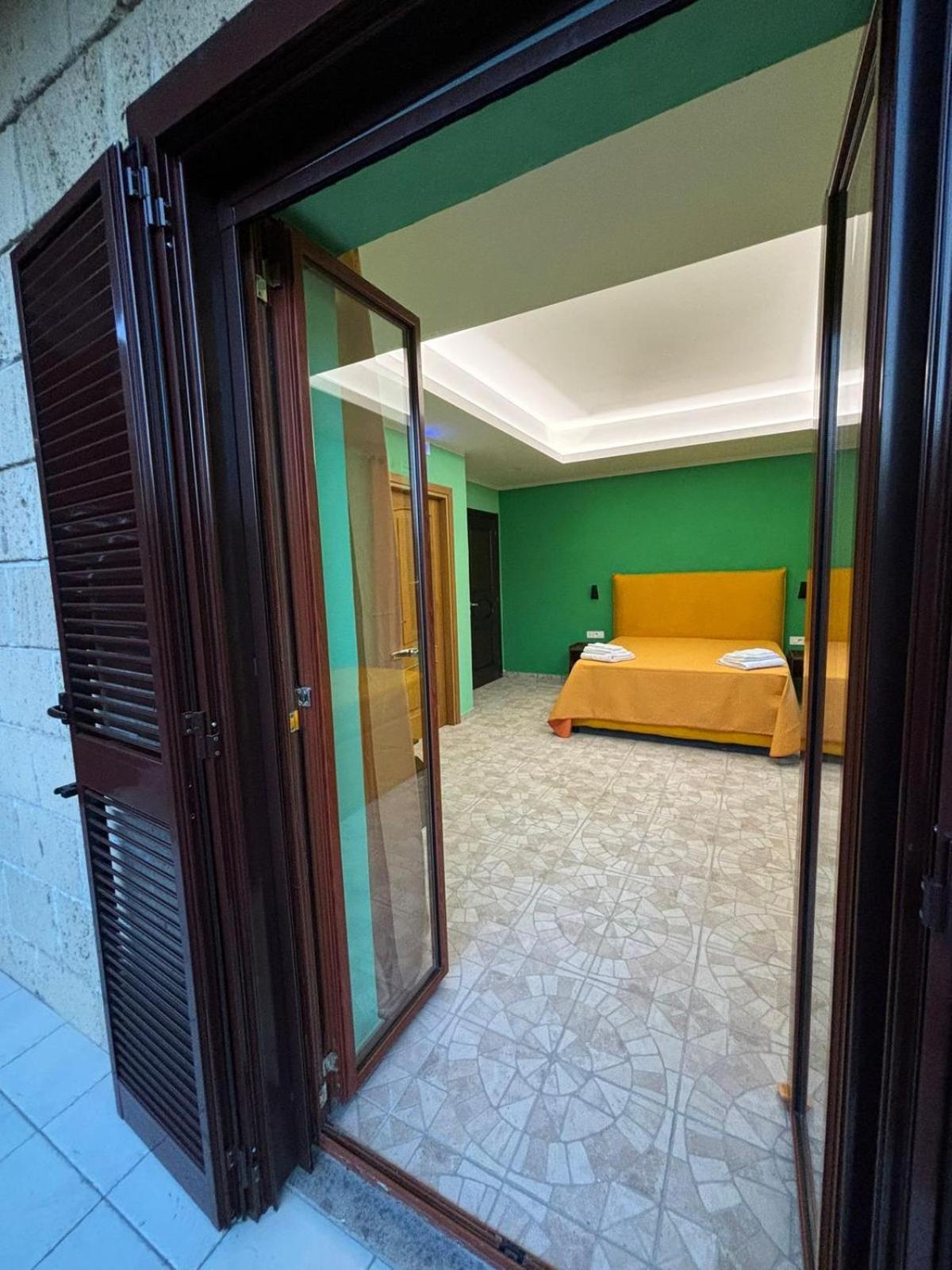 Domus Arco Romano Guest House Itri Kültér fotó