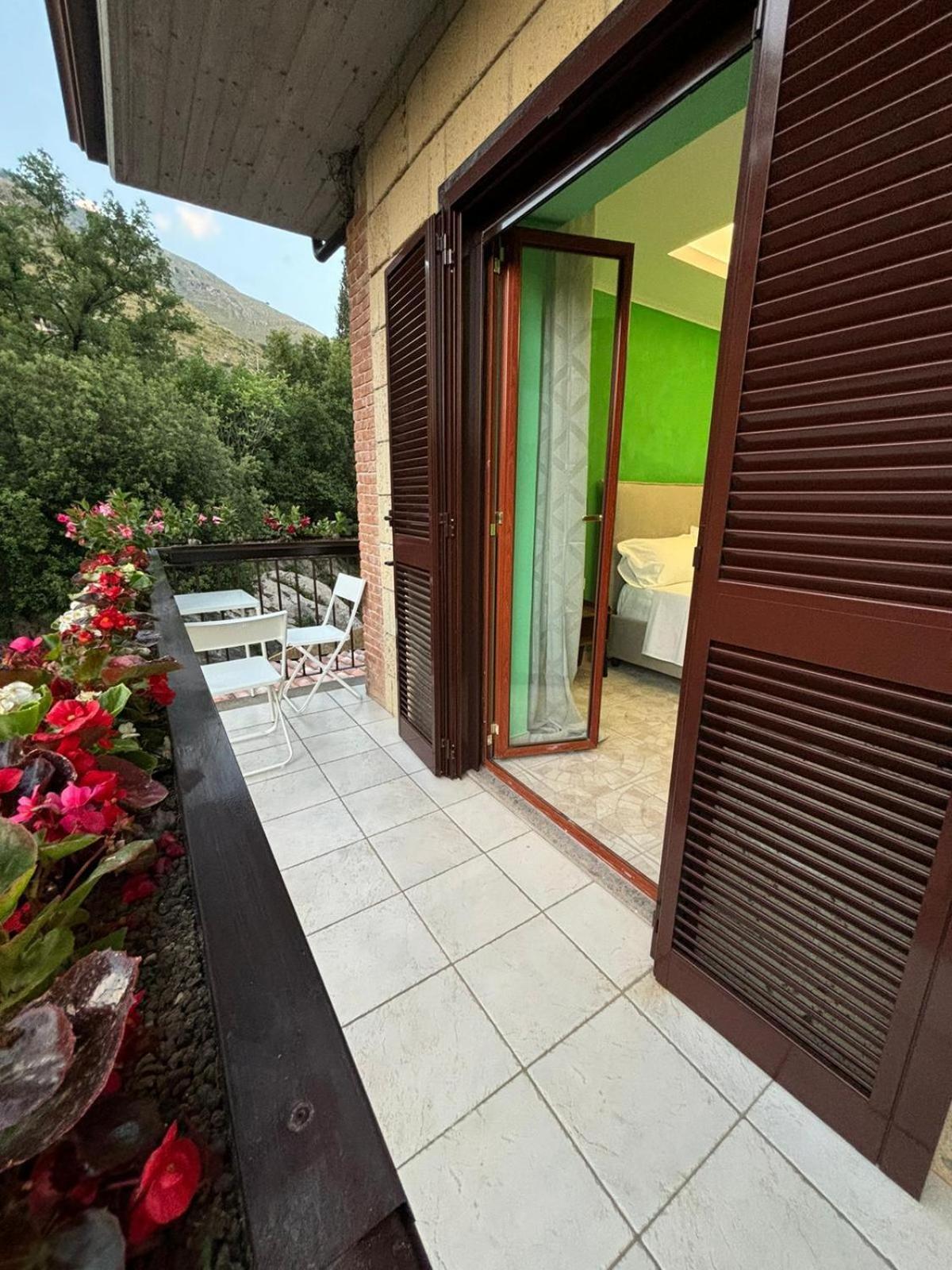 Domus Arco Romano Guest House Itri Kültér fotó