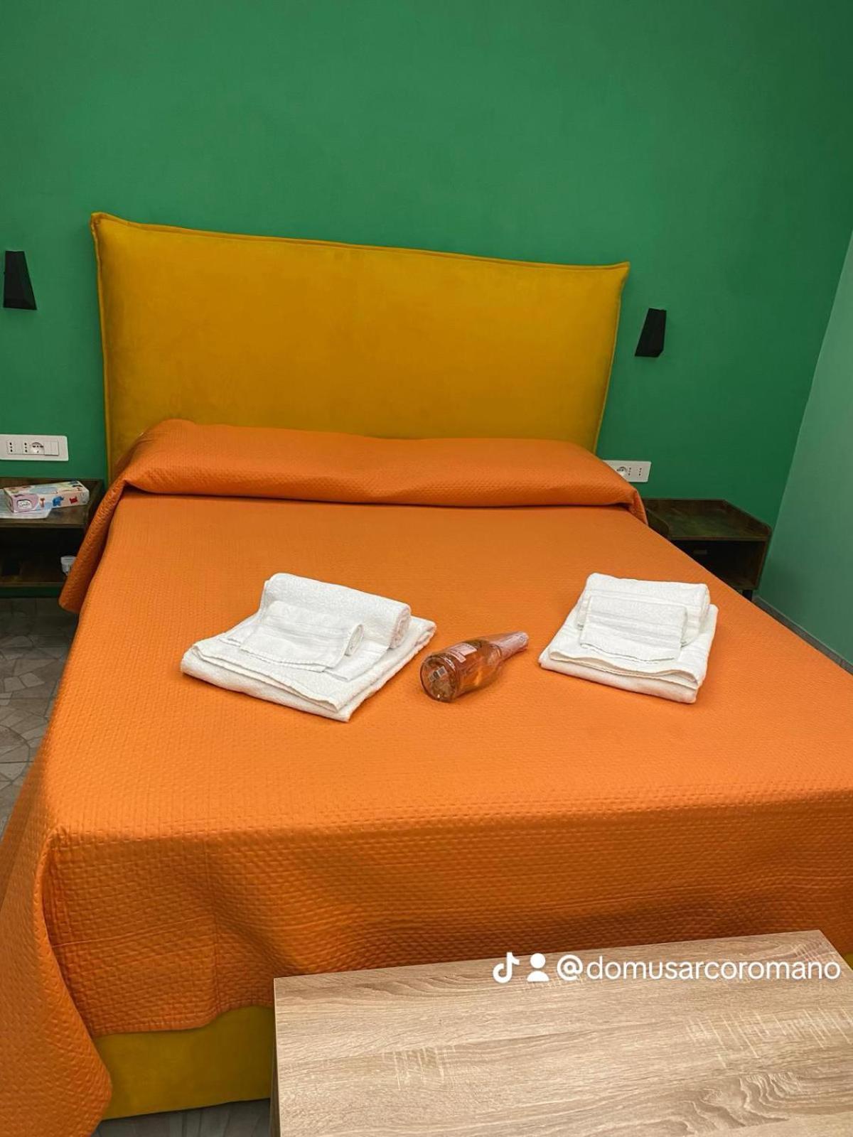 Domus Arco Romano Guest House Itri Kültér fotó